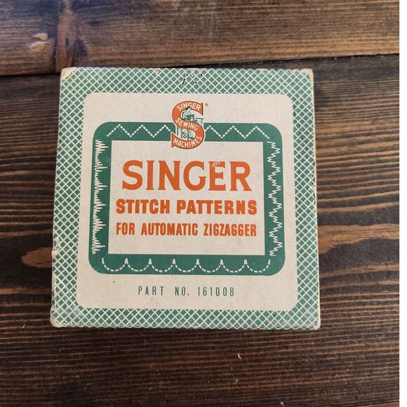 Singer Vintage Stitch Patterns‎ For Automatic Zigzagger In Original Box 161008 - Picture 1 of 8